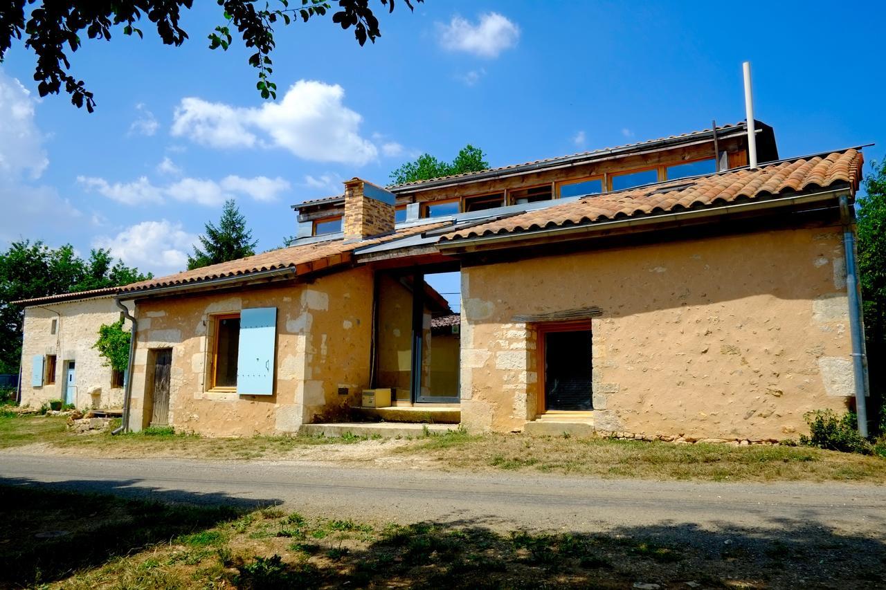 Chambres d'hôtes des Forges Cellefrouin Extérieur photo